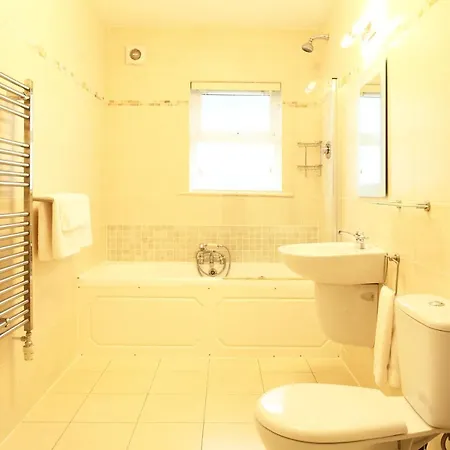 Ardmullen 4-bedroom Holiday * Кенмар